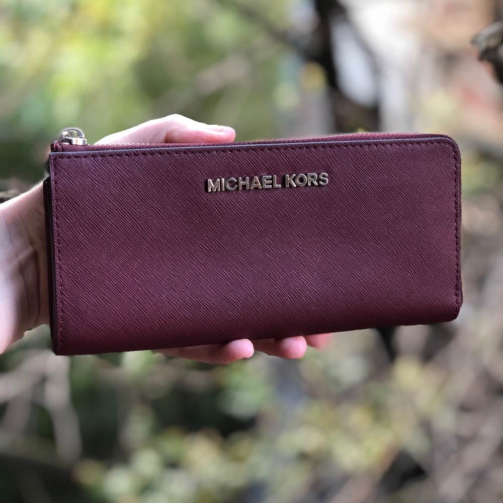 NWT Michael Kors Leather Wallet!